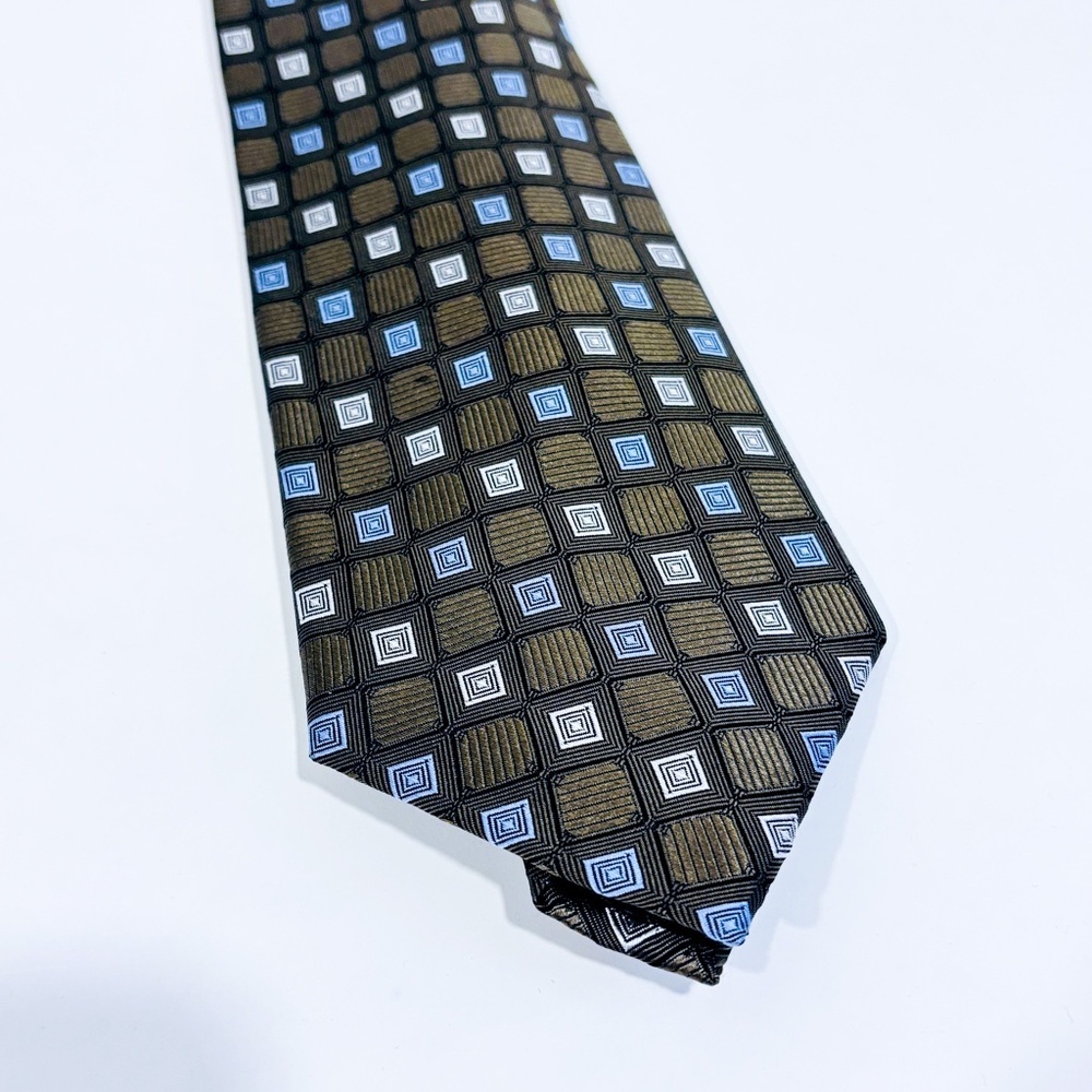 DISTINCTION Green patterned silk tie | Classic design *